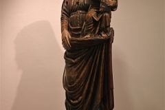 61 Statua lignea della Madonna col Bambino