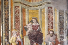 198 Madonna col Bambino in trono tra i santi Pietro e Paolo