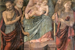 39 Madonna col Bambino tra santi