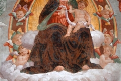 22 Madonna in gloria col Bambino