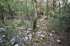 22 Resti di un muro e crolli di strutture