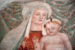 72 Madonna col Bambino