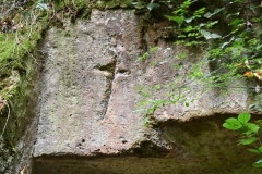 Secondo colombaio in località Cento Camere Croce scolpita