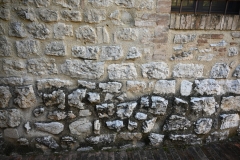 37 Dettaglio della muratura della Chiesa