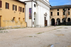 2 Corsia dell'ospedale, chiesa e accesso al monastero