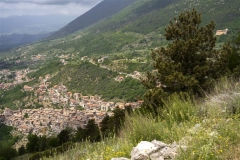 2. Piglio e il convento di San Lorenzo (in alto a dx)