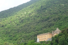 8. Il convento di San Lorenzo al monte Scalambra