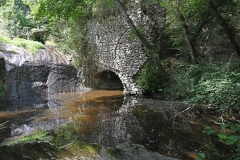 145 Ruderi della mola, cascata e laghetto