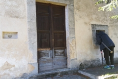 10. La porta d'ingresso alla chiesa