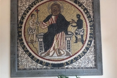 13.Mosaico con lo stemma dell'Ordine Trinitario