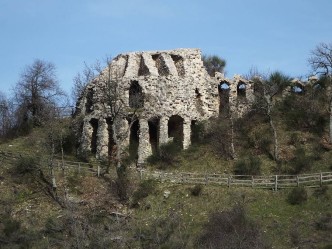 Castello Magalotti – Fiastra (MC)
