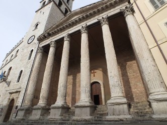 tempio di minerva - assisi 04